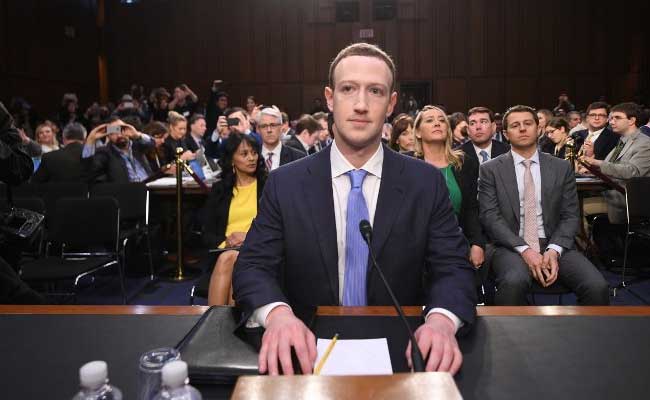 Facebook developer Mark Zuckerberg takes responsibility of data mishandling