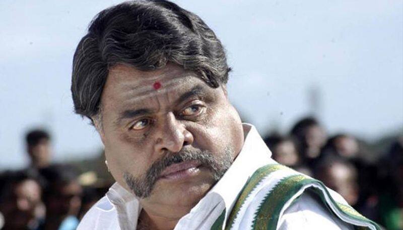 sandalwood rebel star ambareesh acted in more than 200 movies