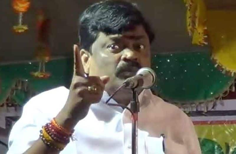 Minister Rajendara balaji slams dinakaran