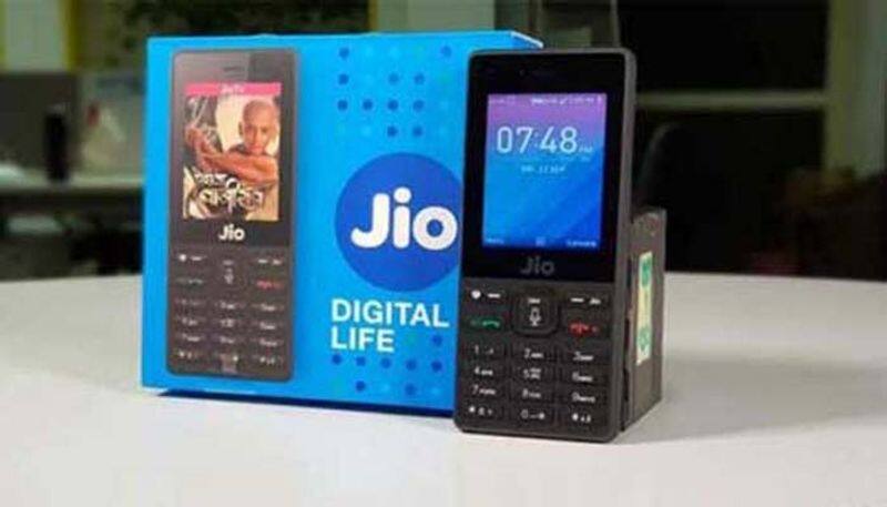 Fact check of Getting Messages for Free Recharges on Jio