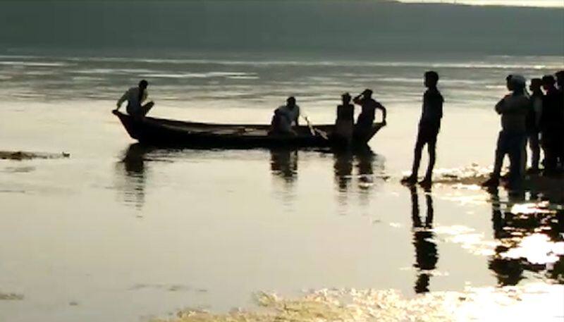 2 youth drowned in ganga and a dead body found