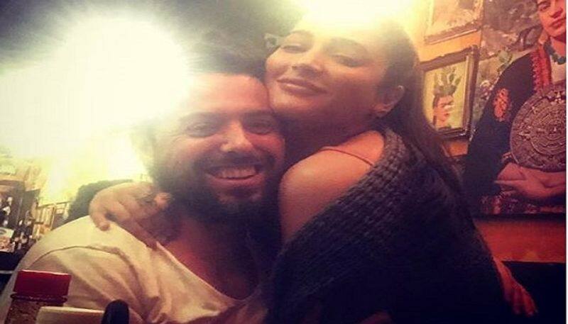 Shruti Haasan wishes boyfriend Michael Corsale on his birthday