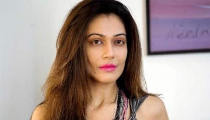 As a Hindu I am scared to live in Hindustan Says Actress Payal Rohatgi