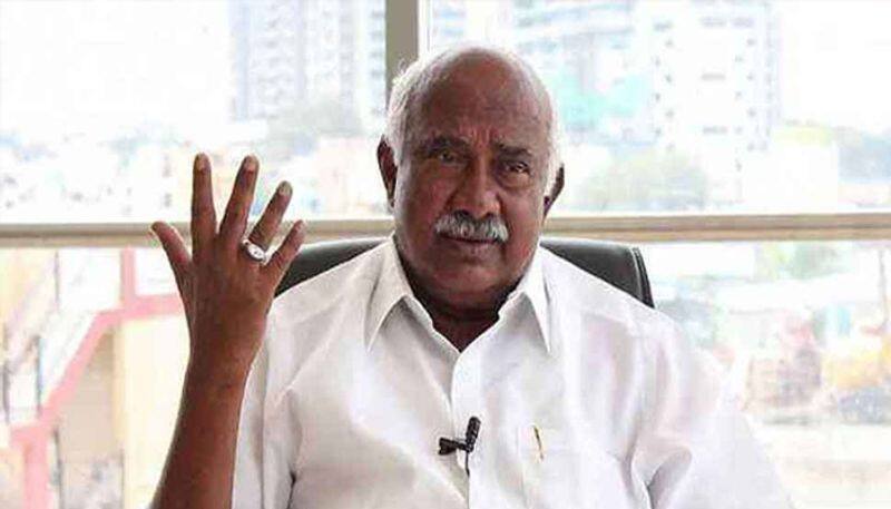 Minister S T Somashekar Talks Over Former Minister H Vishwanath