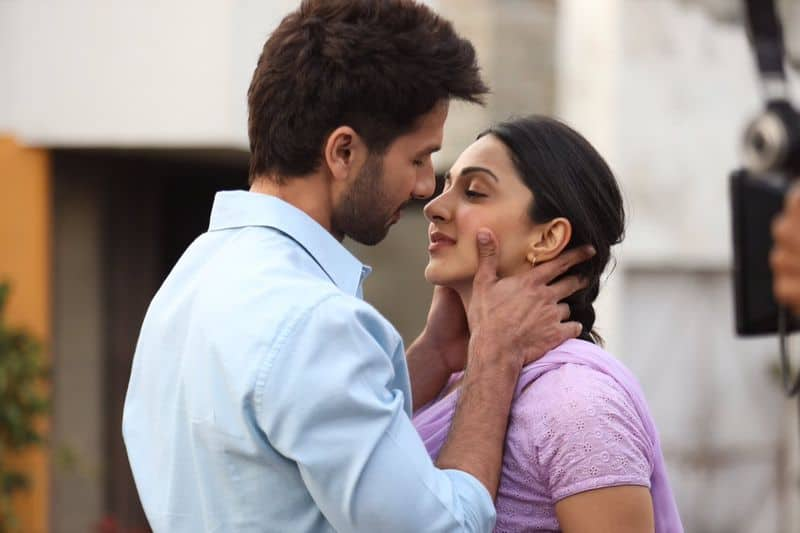 Mumbai Doctor files complaint against makers of Kabir Singh demands to stop screening