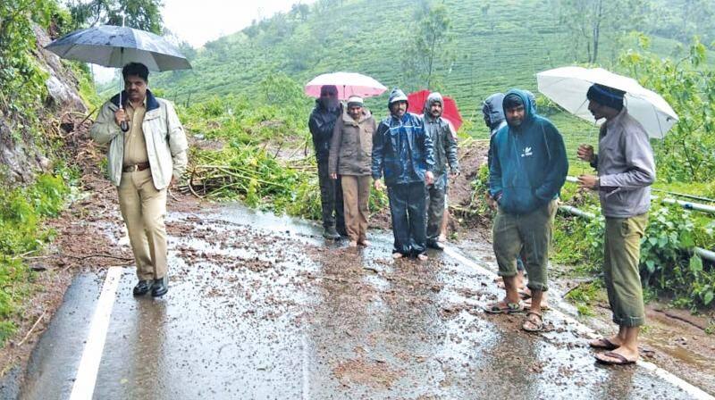 Emergency phone numbers have been announced amid heavy rains in the Nilgiris district kak