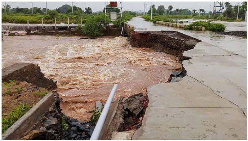 Two People Dead in Flood in Bennihalla