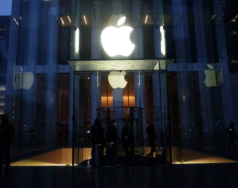 Slow networks hindering Apple's growth in India: Cook