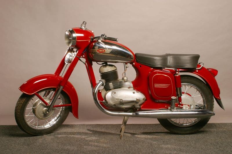 Royal Enfields competitor Jawa to unveil three bikes next month