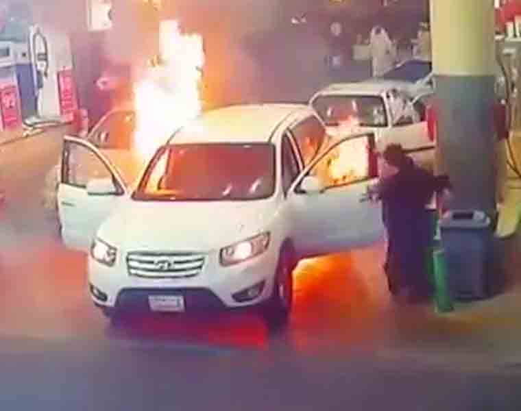 SUV bursts into flames at petrol pump