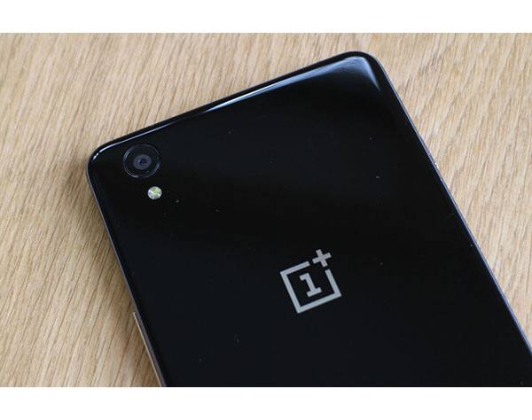 OnePlus 5T images leak Bezel less display fingerprint scanner and more