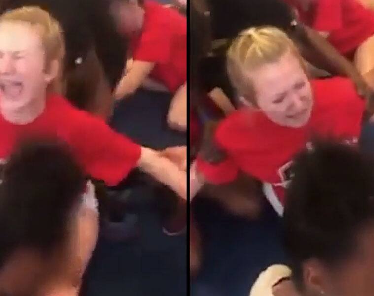 These splits leave cheerleaders in pain