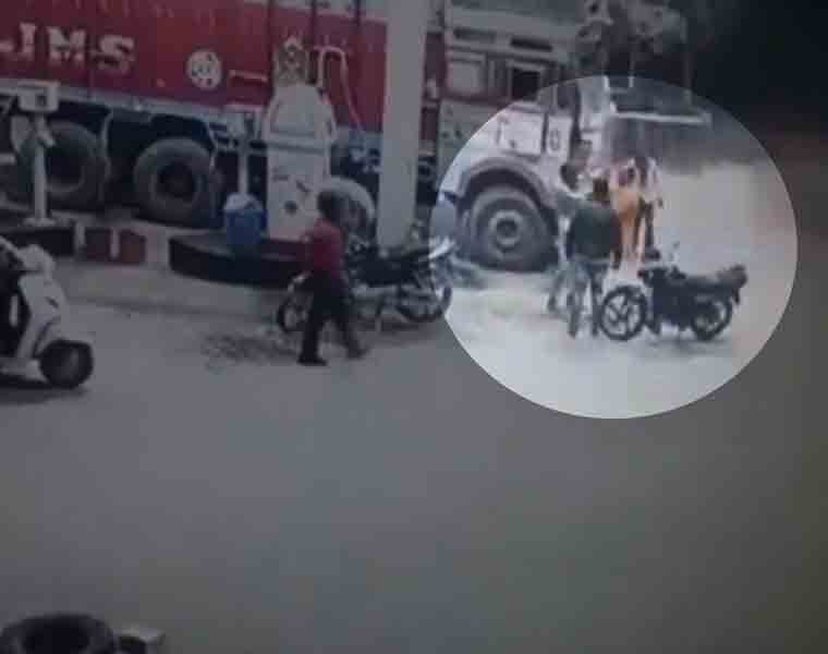 Uttar Pradesh: BJP leader brutally thrashes truck driver, video goes viral