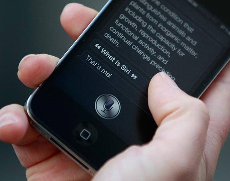 4 year old uses Siri to save his mothers life