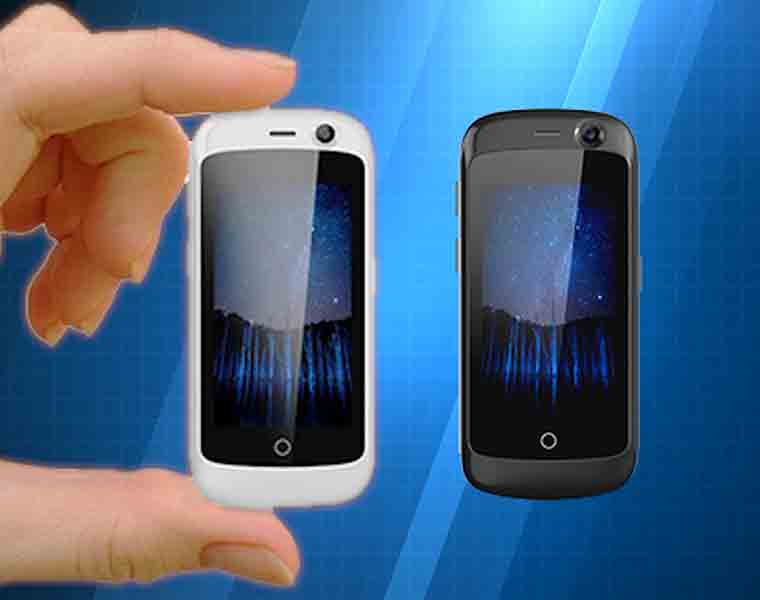 Jelly, the smallest 4G smartphone