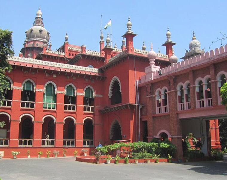 Madras hc canceled tn govt order to acquire chennai Vanniyar sangam building  smp