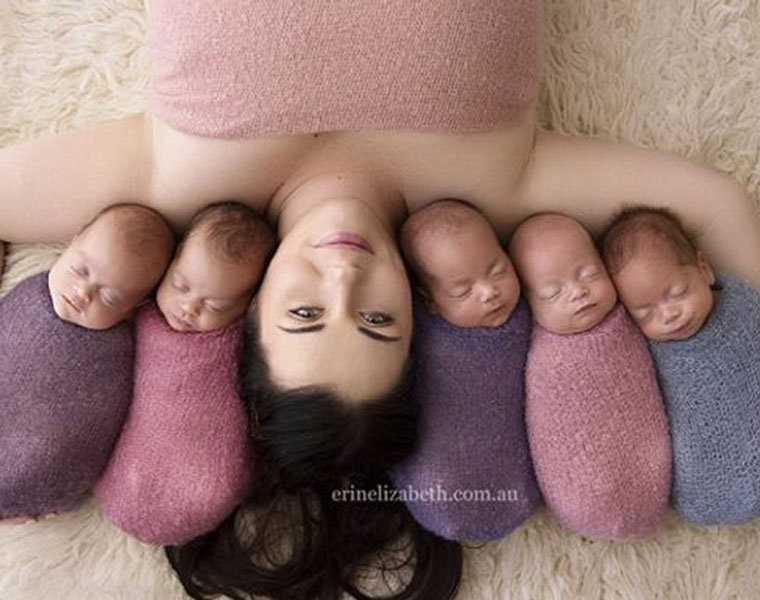 Mom and five kids photoshoot viral