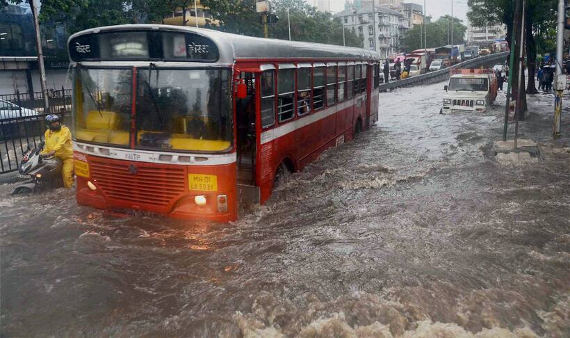 Mumbai: 25 dead as house collapses due to incessant rains, several feared trapped after landslides