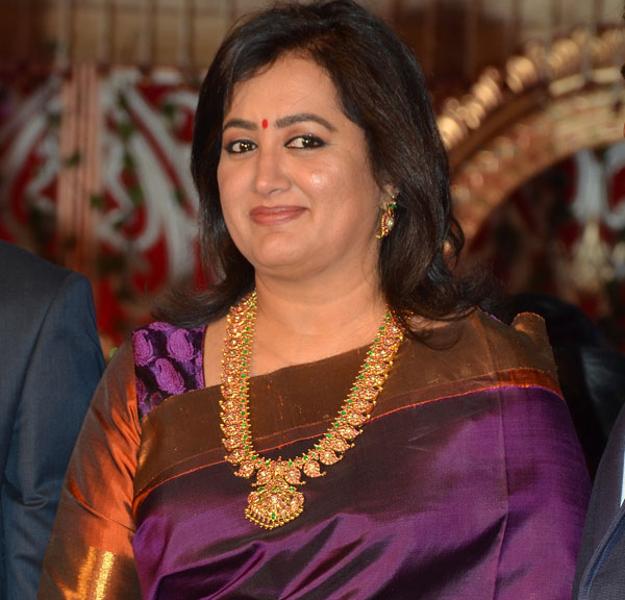 Congress ready give Sumalatha Bengaluru seat actor rejects offer