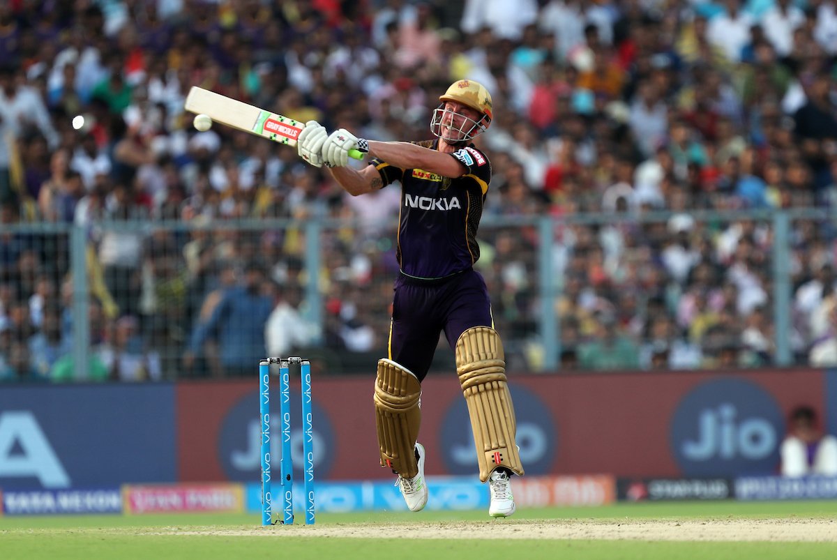 Kolkata set 160 runs target for Hyderabad