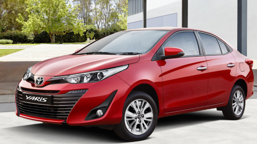 Sales down Toyota Yaris announced massive RS 1 lakh discount