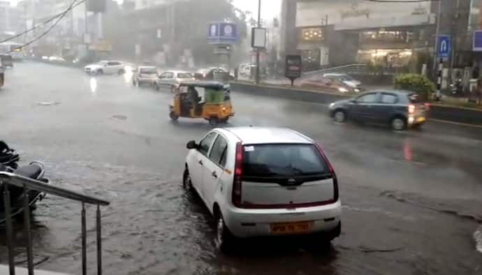 తెలంగాణలో భారీ వర్షాలు 