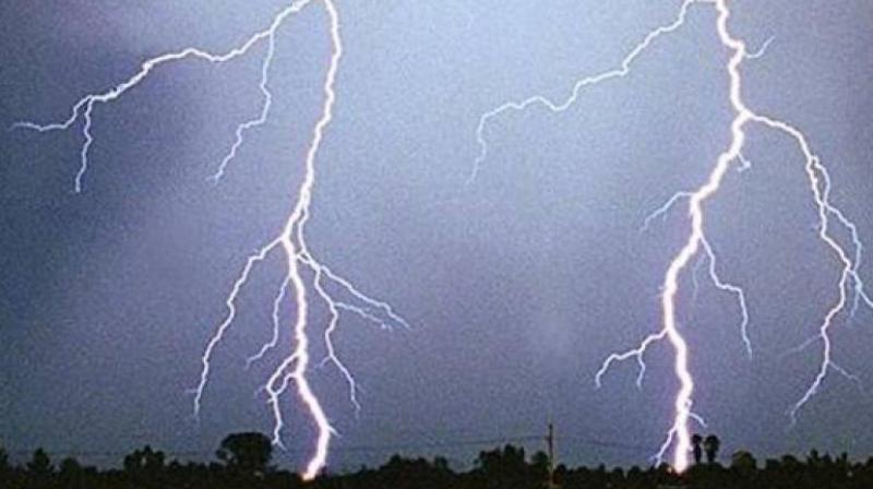 Heavy rain in chikkamagalur 3 dies due to lightening