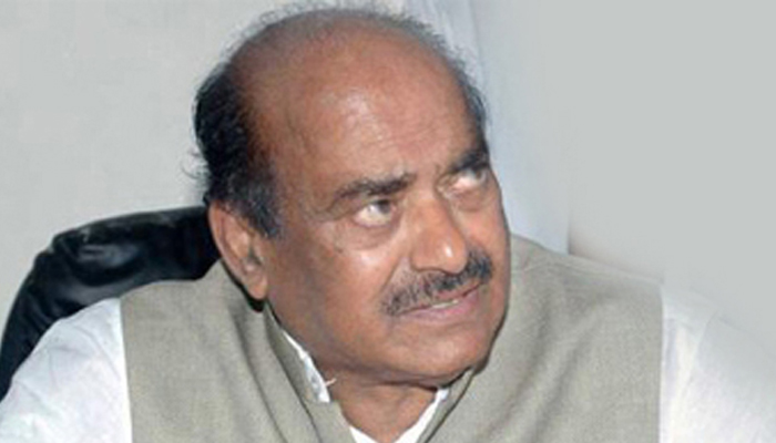 Former Mp Jc Diwakar Reddy satirical comments on three capital cities in Andhra pradesh