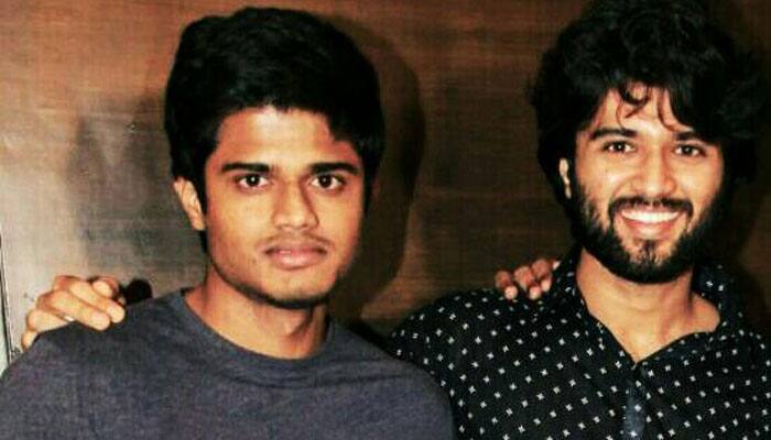 Vijay Devarakonda brother Anand Devarakonda to enter tollywood