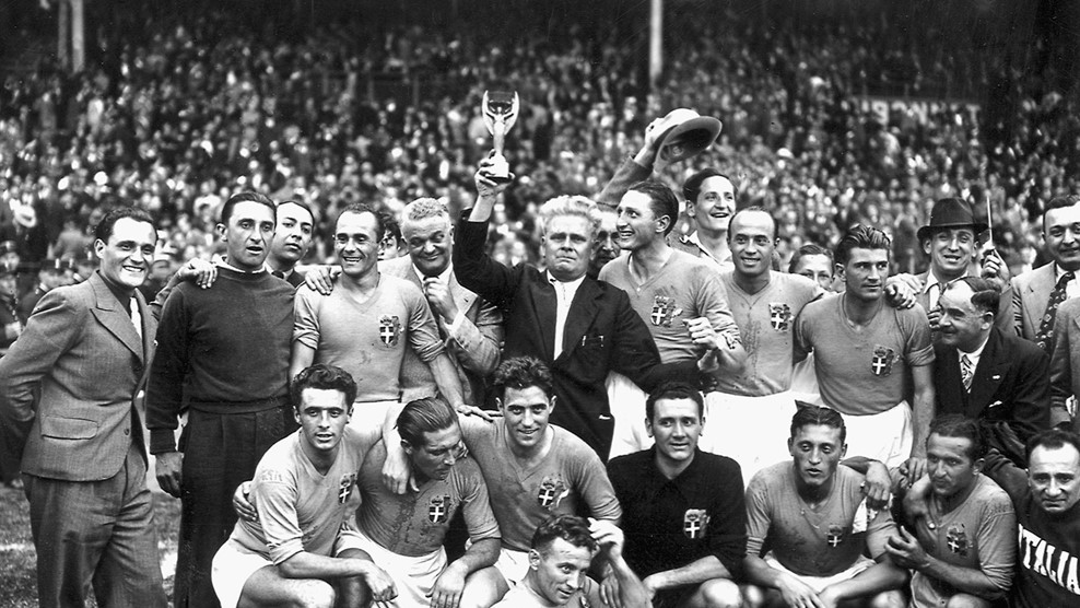 WORLD CUP: With war looming, Italy dons black in 1938