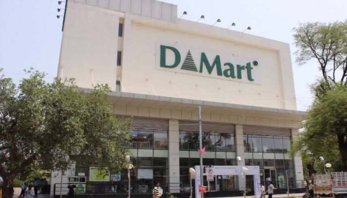 LB Nagar D-mart seizes for violating lockdown rules in Hyderabad