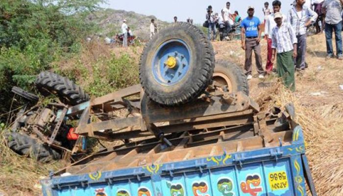 Tractor Accident in Shahabad in Kalaburagi district