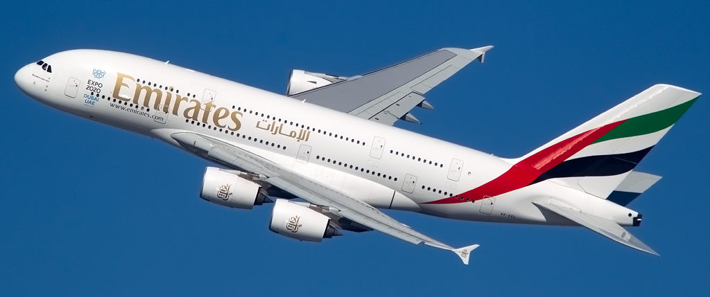 emirates airlines fined 2 lakhs from hyderbad consumer forum