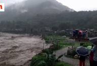 Heavy rain in Pithoragarh, car-jcb submerged in Ramganga river