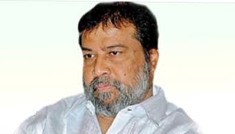  పటాన్‌చెరు, నారాయణఖేడ్ టిక్కెట్లు: జగ్గారెడ్డి, దామోదర మధ్య వైరం,ఎత్తుకు పై ఎత్తులు