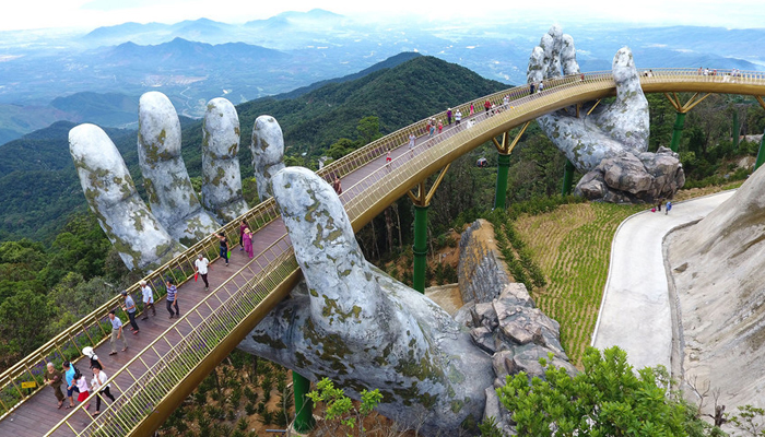 golden bridge of vietnam