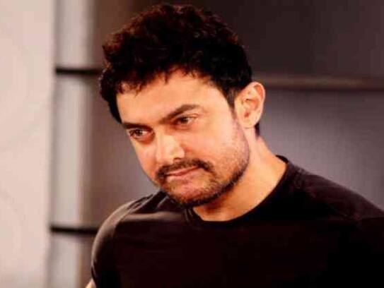 AMIR KHAN TELL HOW MUCH FEES HE TAKE WHEN MOVIE FLOP