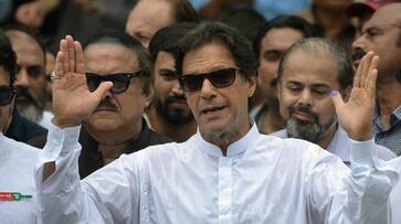 Pakistani lawmakers elect Imran Khan prime minister Tehrik-e-Insaf cricket