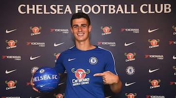 Kepa Arrizabalaga Chelsea Thibaut Courtois  Real Madrid Football Transfers