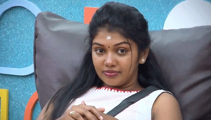 Bigg Boss 2; Vaishnavi struggling to ritvika caught!