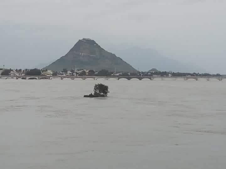 today 3 lakhs cubics of water will open from mayanur kathavanai