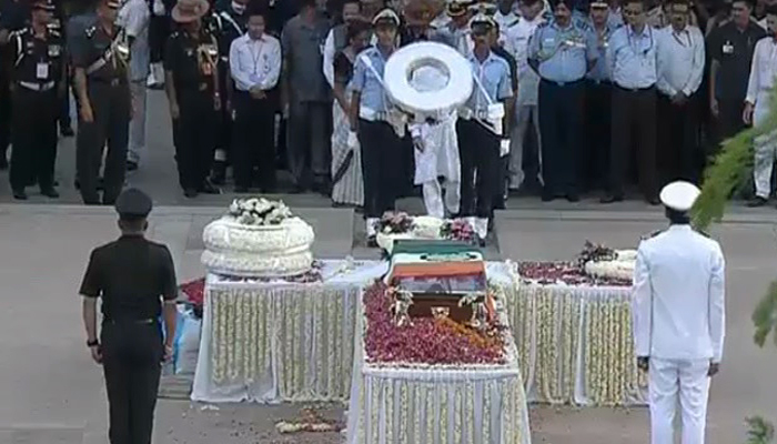 Emotional farewell to tallest statesmen Bharatha Ratna Vajpayee