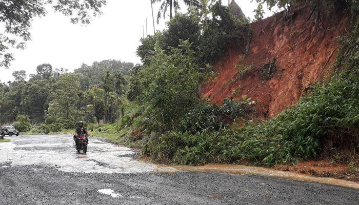 wayanad road overcome kerala flood