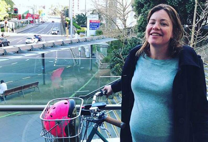 Newzeland Minister admit hospital for delivery she came to hospital by cycle