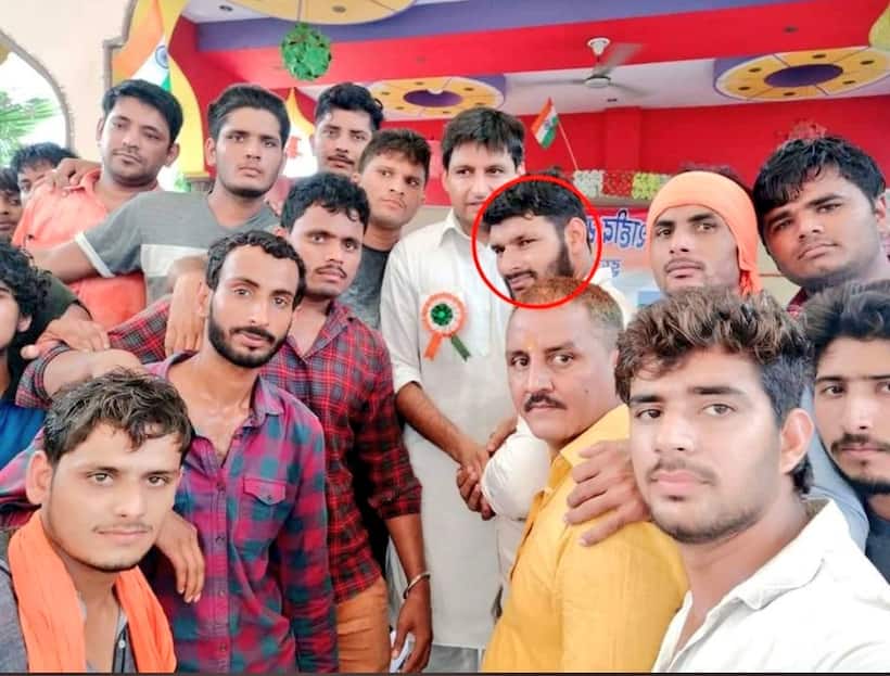 उमर खालिद पर हमले का दावा करने वाले गिरफ्तार, दीपेंद्र हुड्डा के साथ तस्वीरें