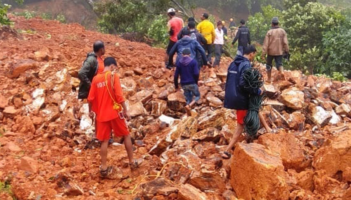 Family Get Back Gold Under Soil In Flood Hit Madikeri