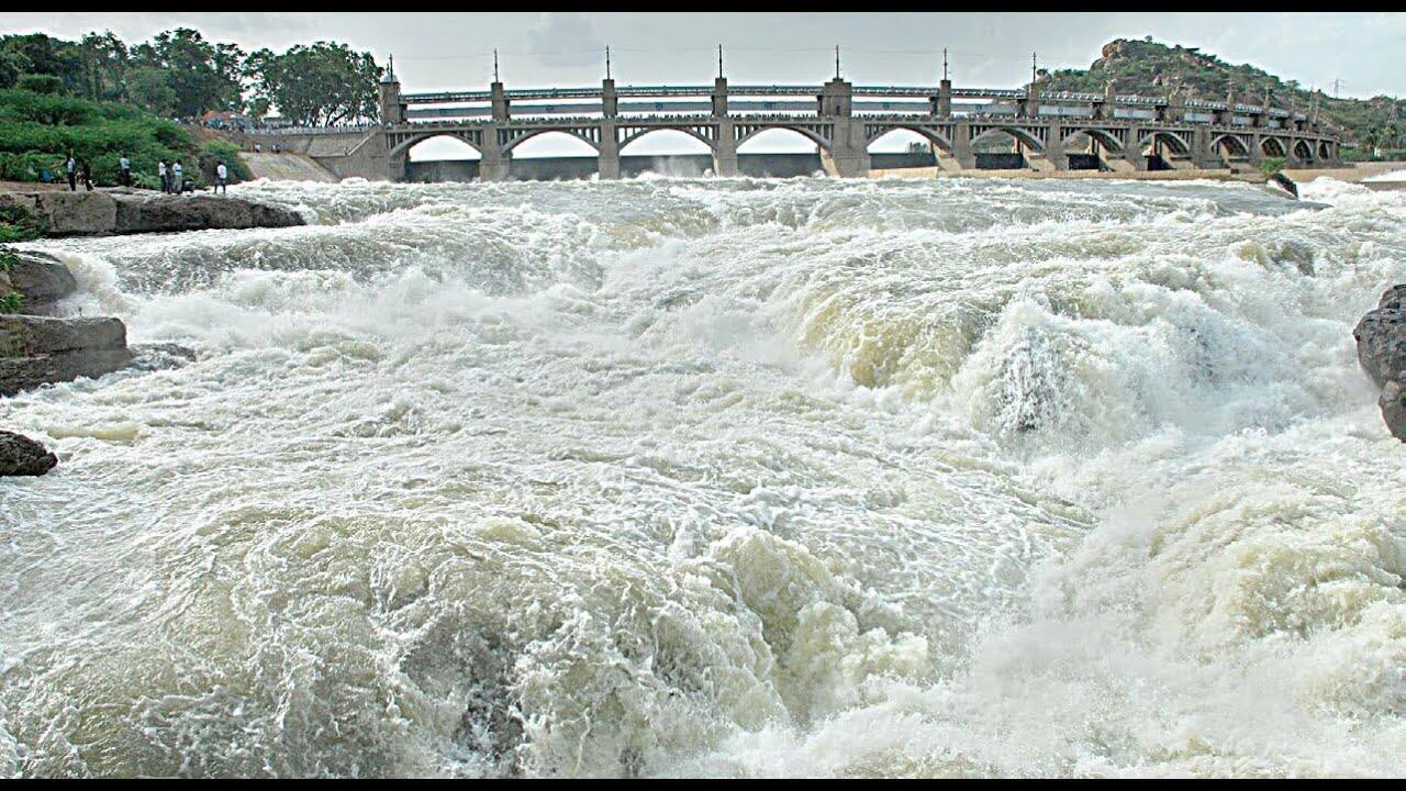 due to rainfall, water level in mettur dam increased