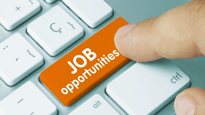 plus 2 completed One lakh job opportunities in kerala 