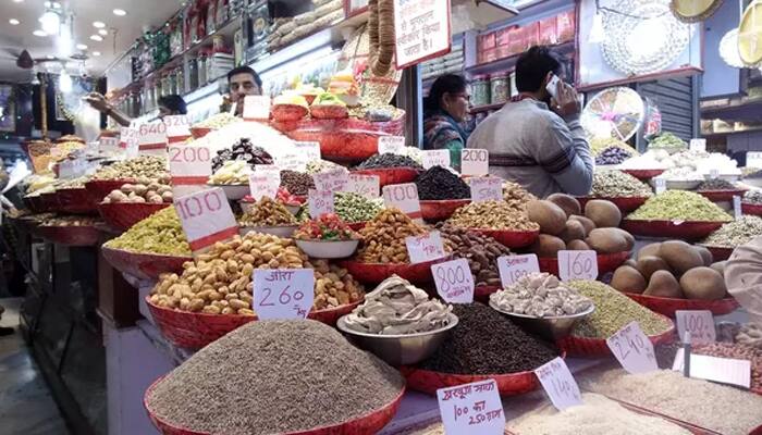 How to prevent spices from getting spoiled during monsoons