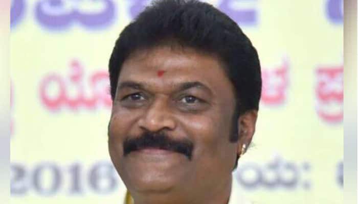 MLA Anand Singh transferred to Narayana Nethralaya from Apollo Hospital video